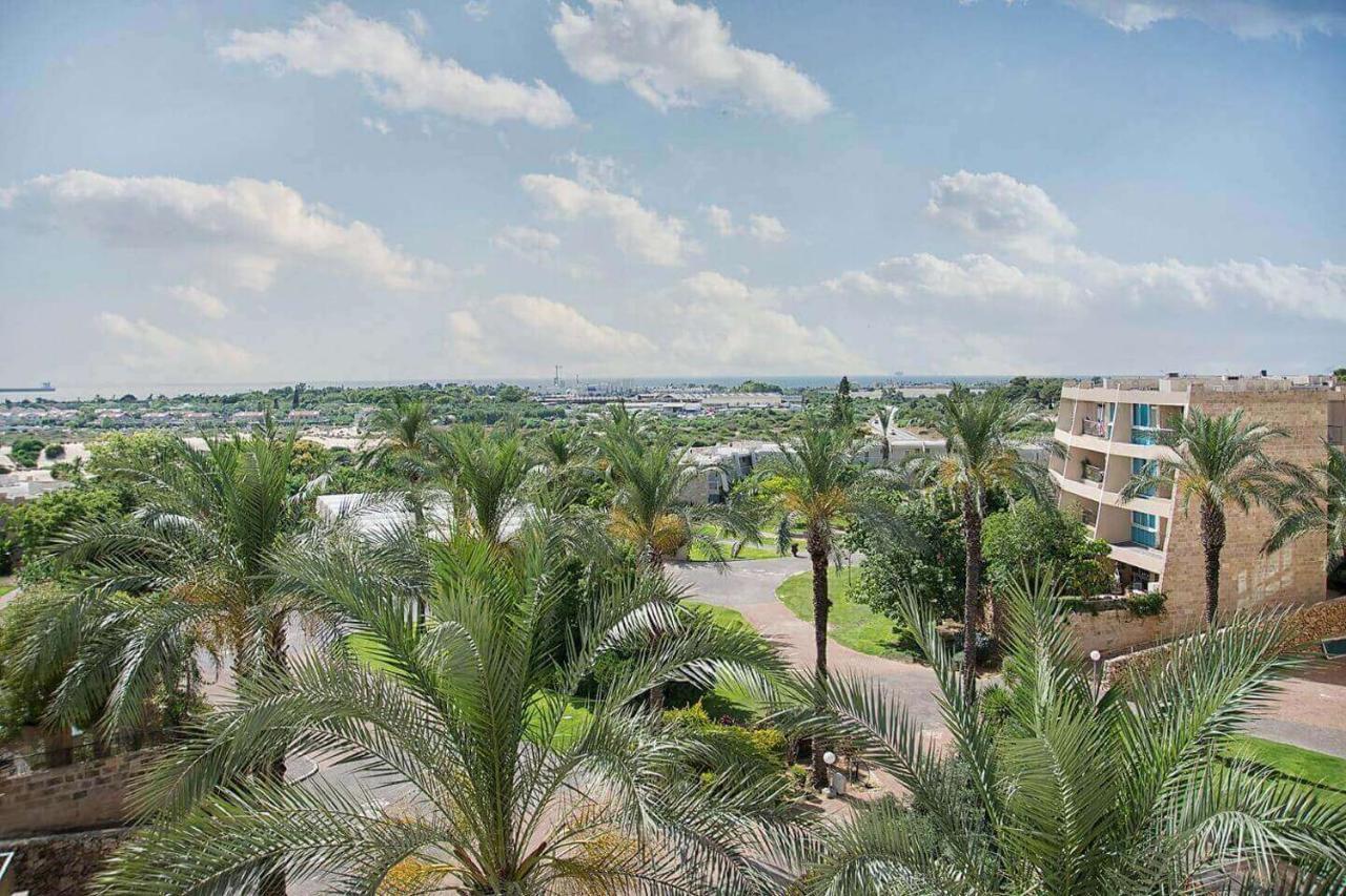 Caesarea Sea View Suite Buitenkant foto